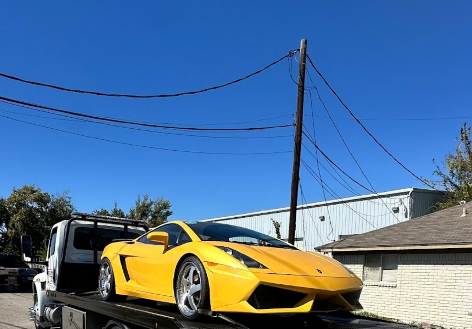 Emergency tow truck service in Houston