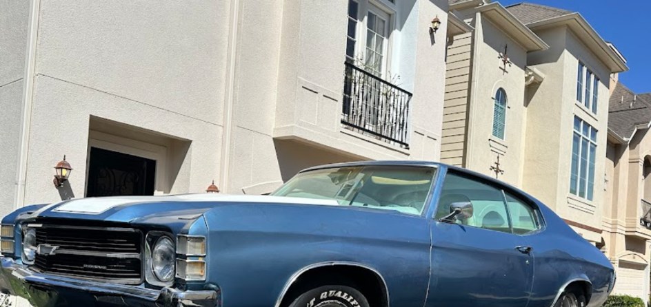 24 hour towing service near Houston